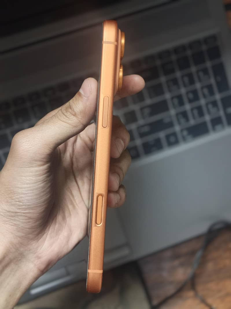 Apple iPhone 17 Pro Max 1