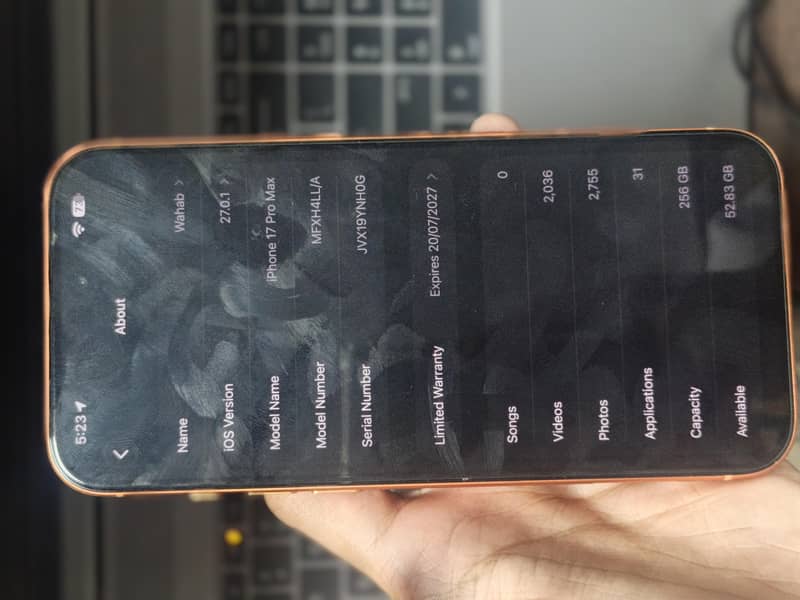 Apple iPhone 17 Pro Max 4