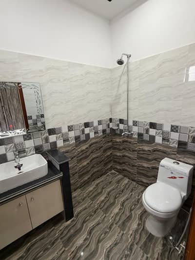 8 MARLA BRAND NEW HOUSE FOR SALE