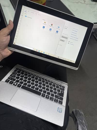 I3 4th generation Deattachable touch laptop 128ssd