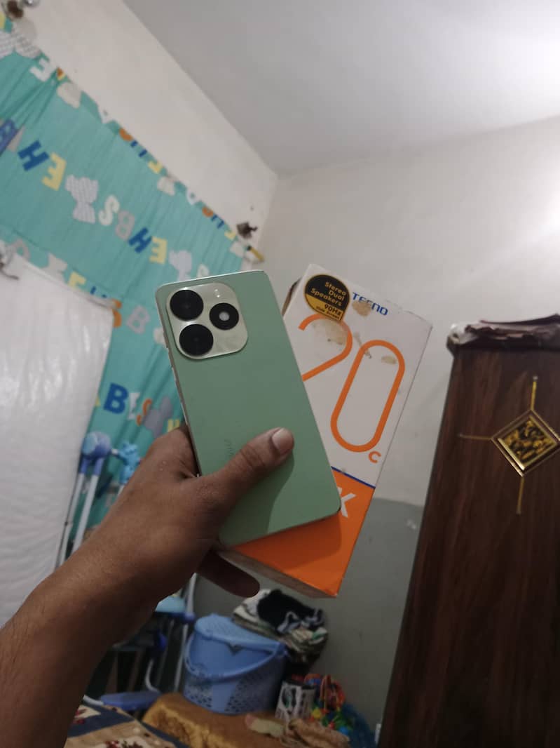 Tecno Spark 20C 8