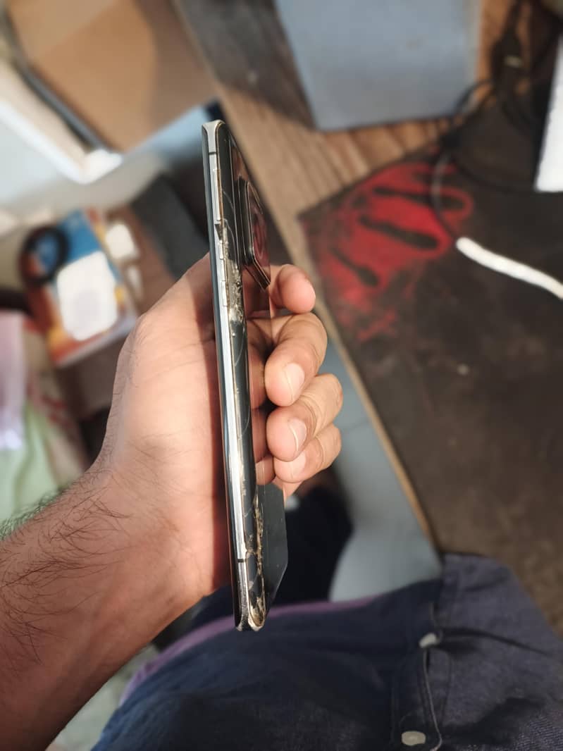 Sharp Aquos R6 panel dead 7