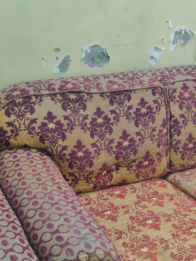 Like brand new sofas set with covers