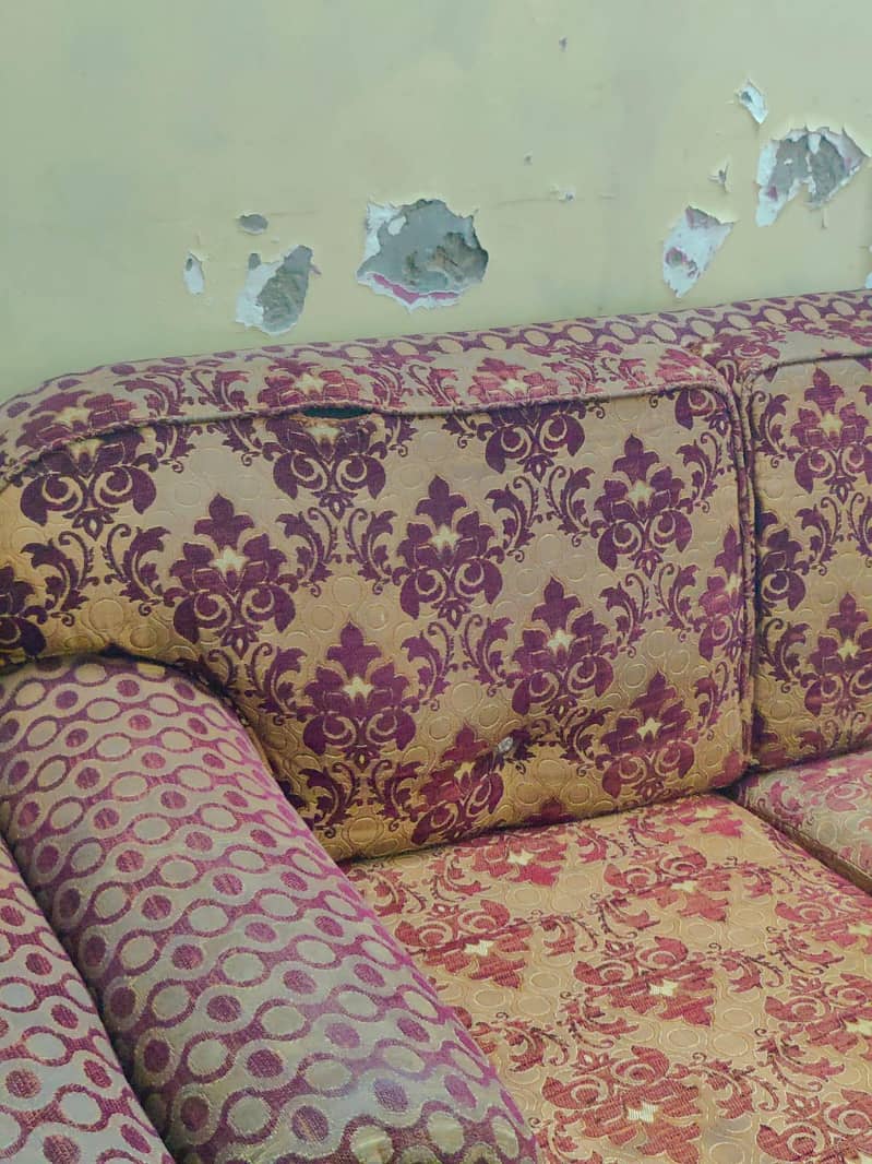 Like brand new sofas set with covers 0