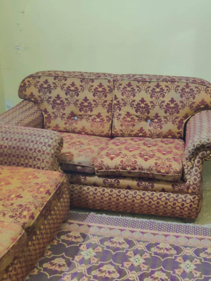 Like brand new sofas set with covers 1