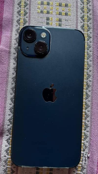 Apple iPhone 13