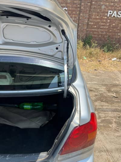 Toyota Platz 2002