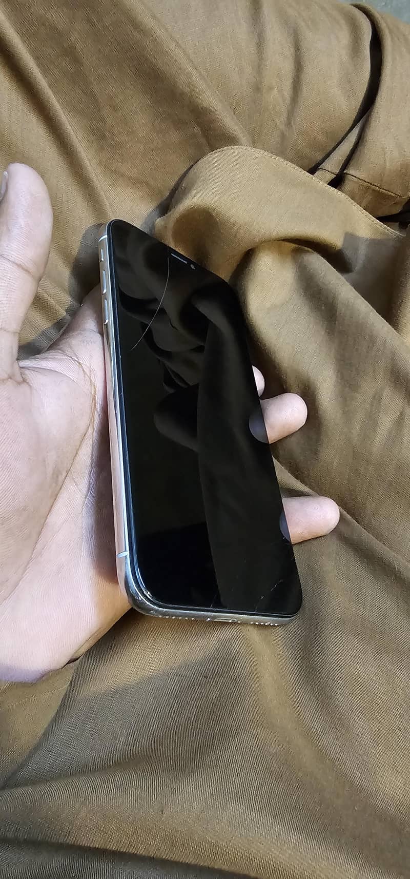 Apple iPhone X 6