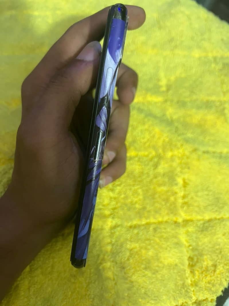 Apple iPhone X 0