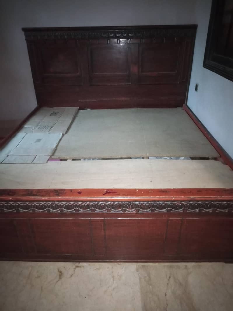 king size bed 1