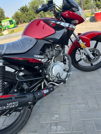 yamaha YBR 125 2026 model only 3300 milage brend new bike unregistered