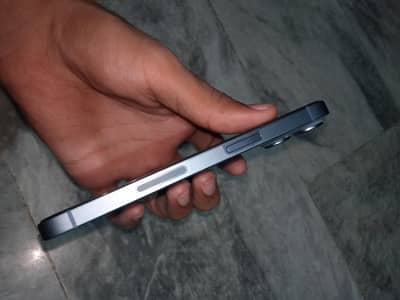 Apple iPhone 14