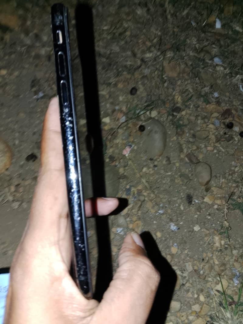Apple iPhone X 2
