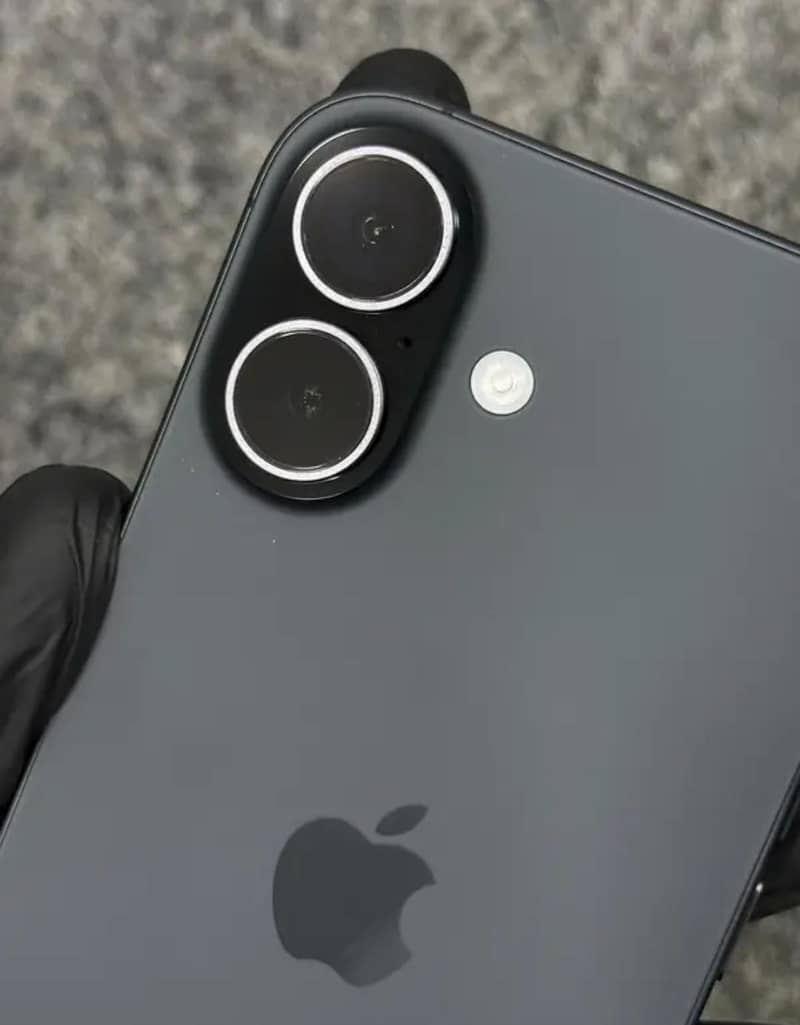 Apple iPhone 17 0