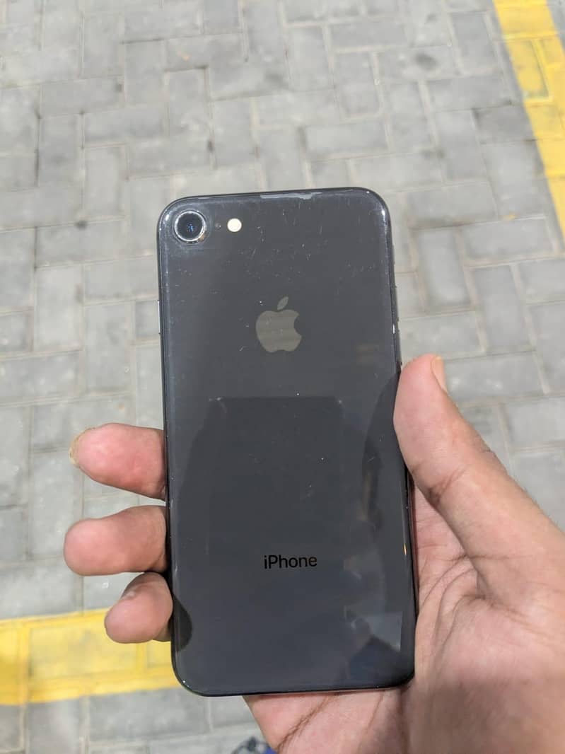 Apple iPhone 8 0
