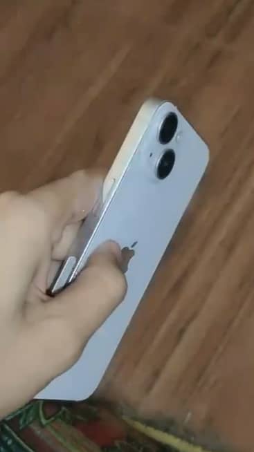 Apple iPhone 14