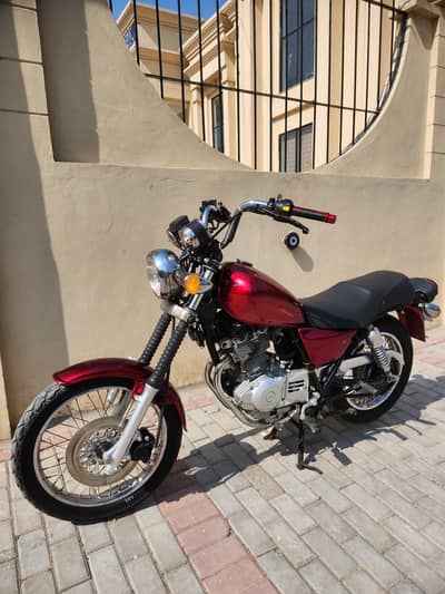Suzuki Gn 250