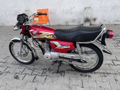 Selling Honda 125 used 10/10 condition