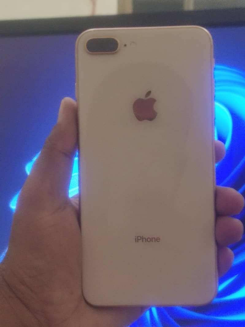 Apple iPhone 8 Plus 0
