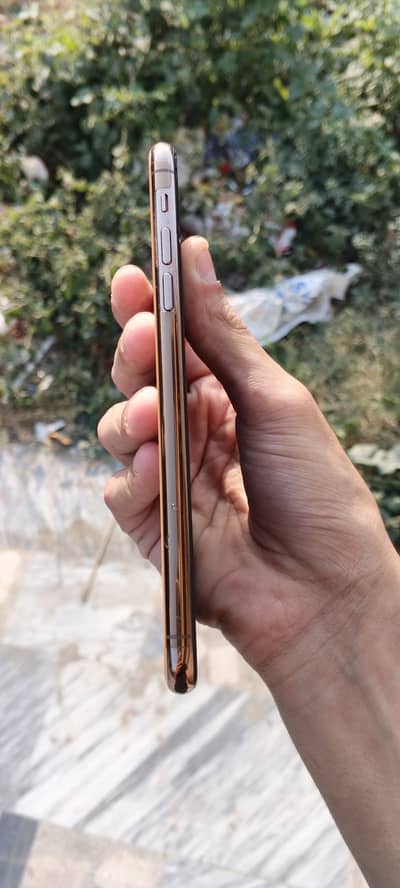 Apple iPhone 11 Pro Max 256 gb non pta jv battery health 81