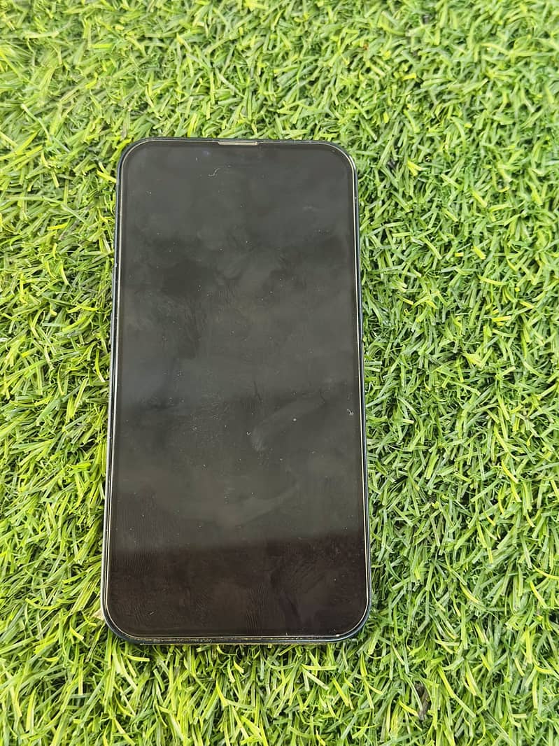 Apple iPhone 13 1