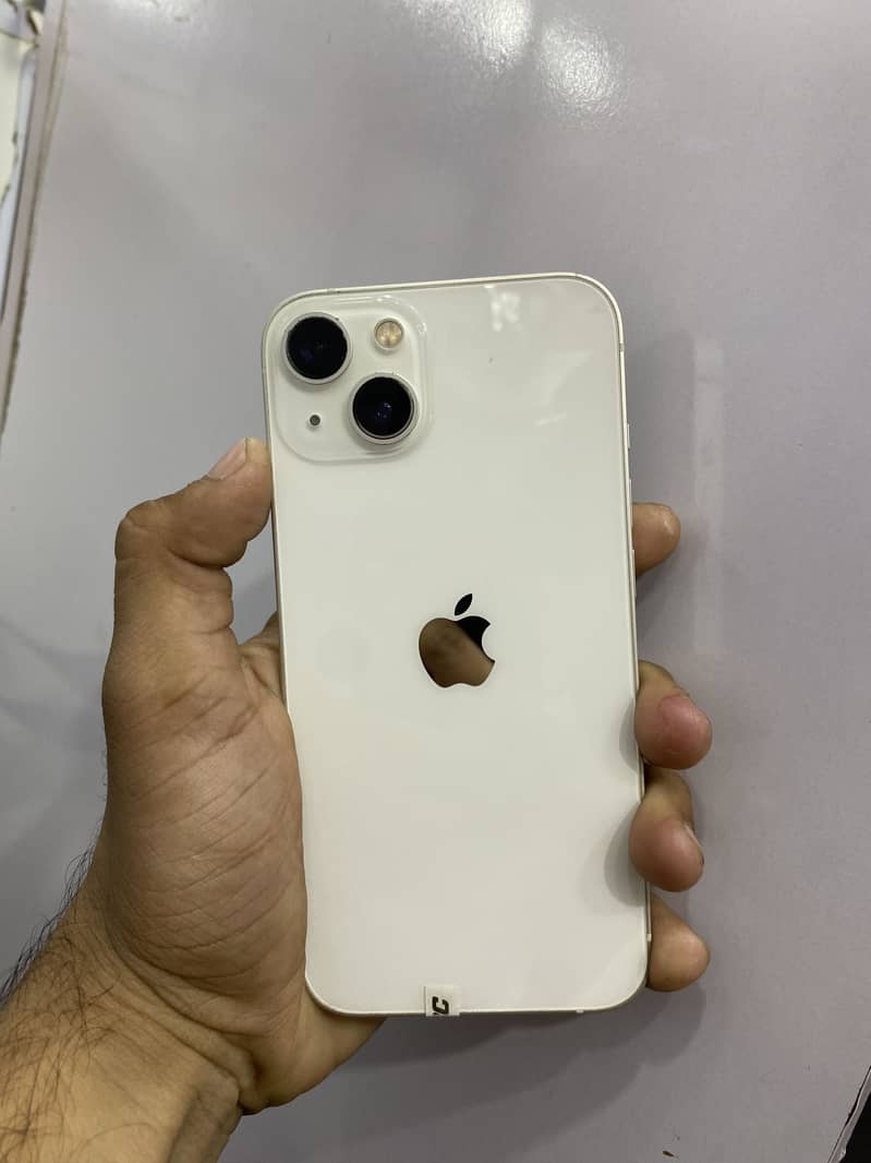 Apple iPhone 13 9
