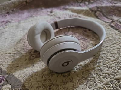 Beats solo 4 headphones
