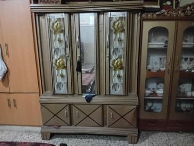 steel 3 door wardrobe damage