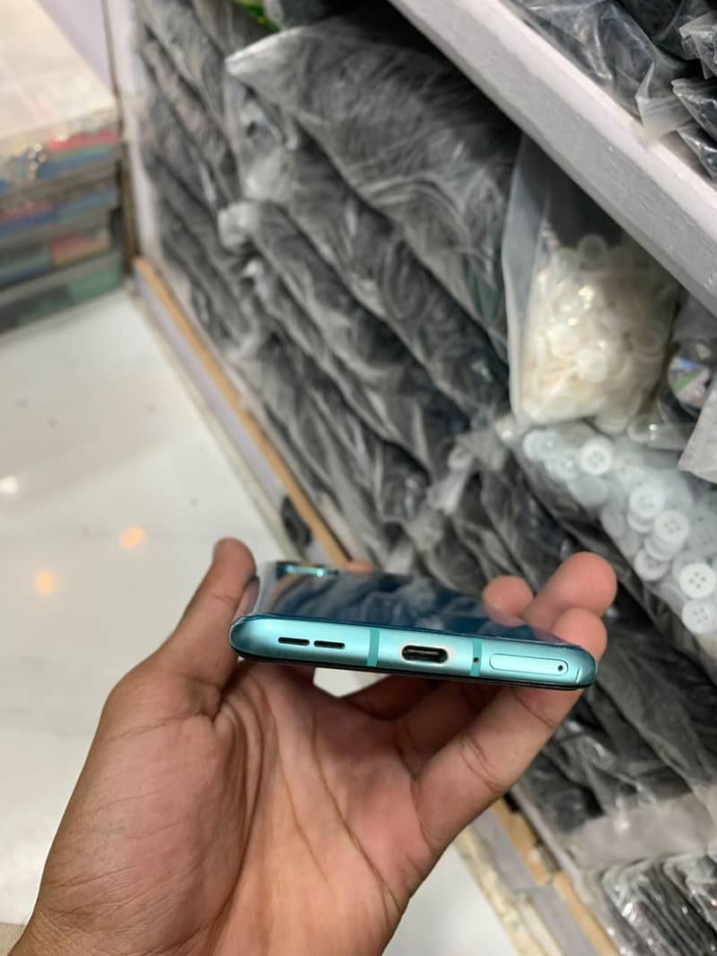 One Plus 8T 1