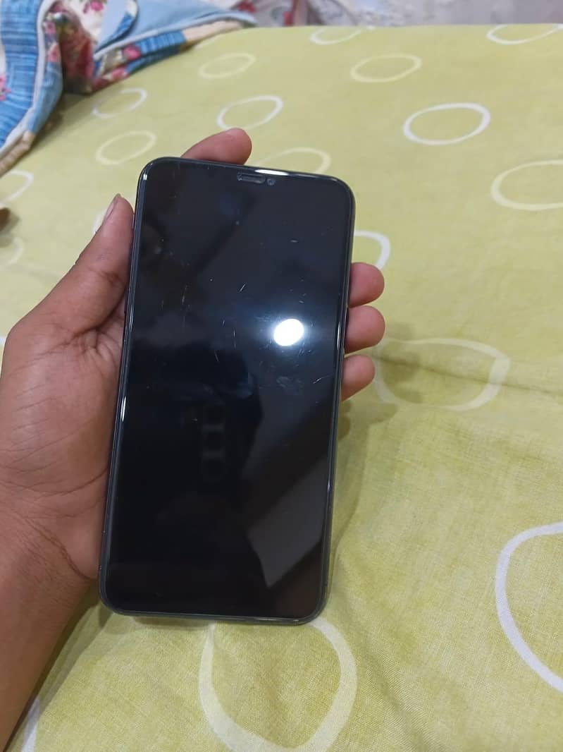 Apple iPhone 11 Pro Max 1