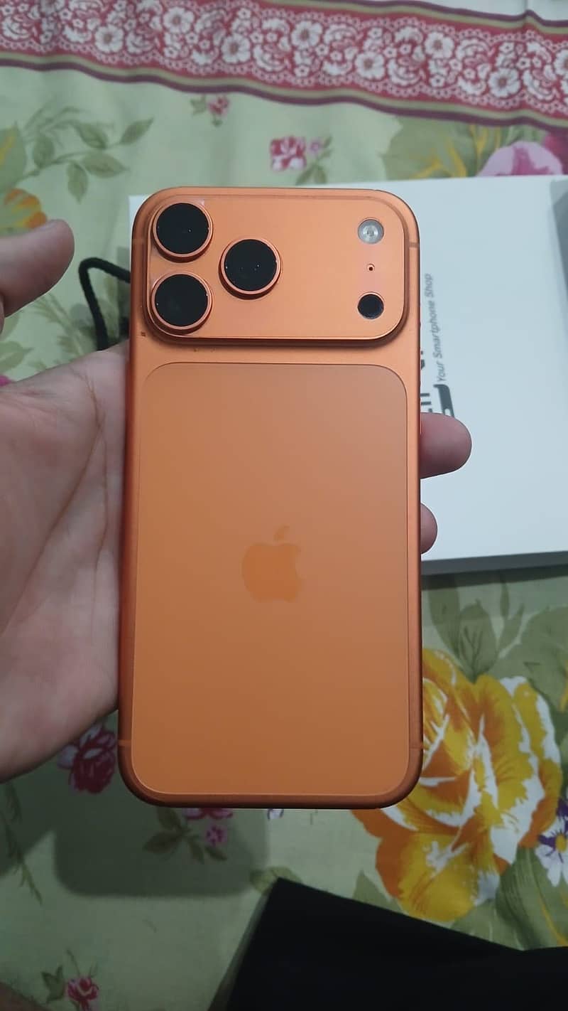 Apple iPhone 17 Pro Max 2