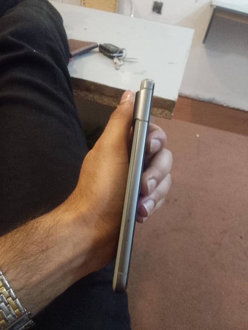 Google Pixel 8 1