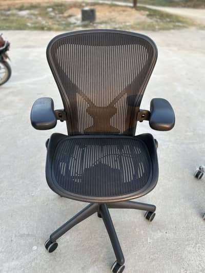 Herman Miller Aeron Size B Premium Ergonomic Ofice Chair  In Pakistan