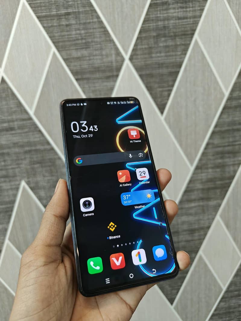 Tecno CAMON 20 1