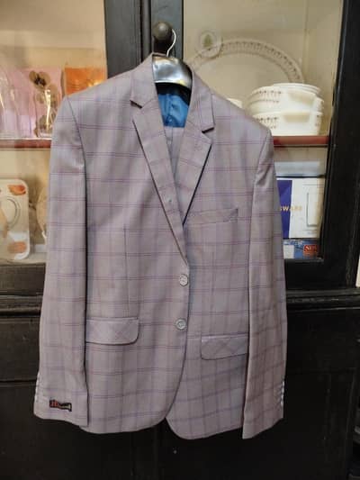 3 piece pant coat just 3 to 4 times worn 32 pant waist and large size