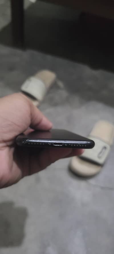 Apple iPhone 7