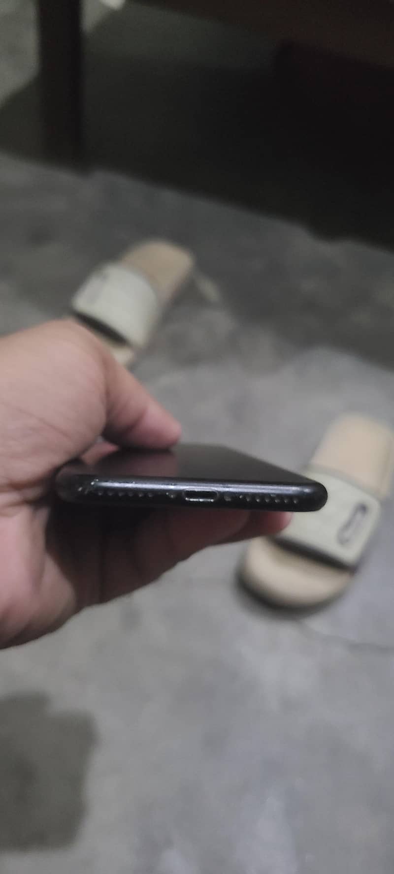 Apple iPhone 7 0