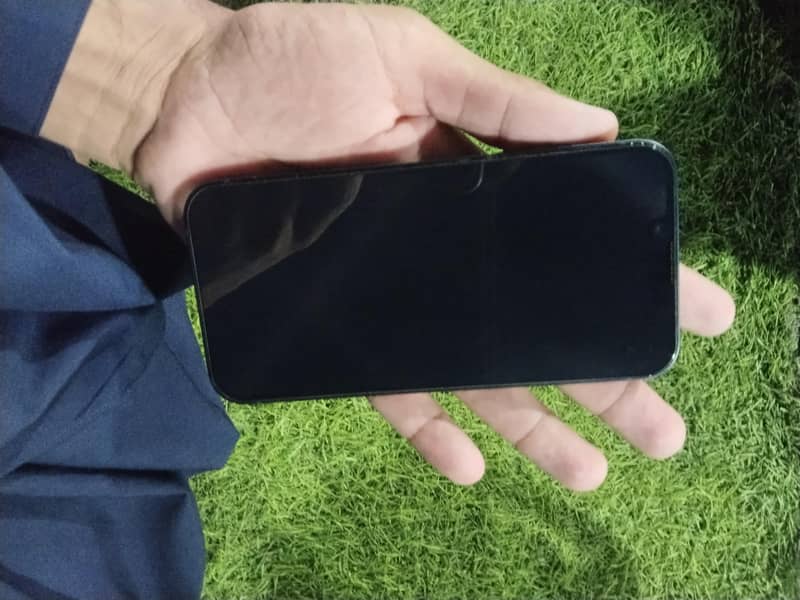Apple iPhone 14 5