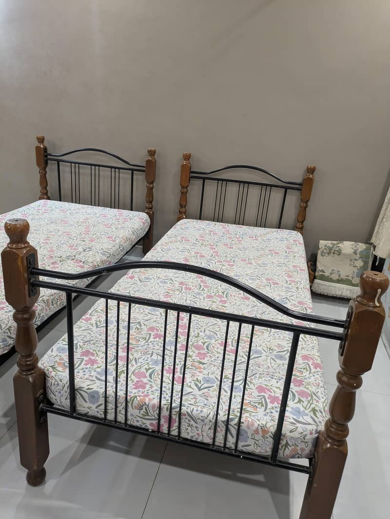 2 SINGLE BED 1