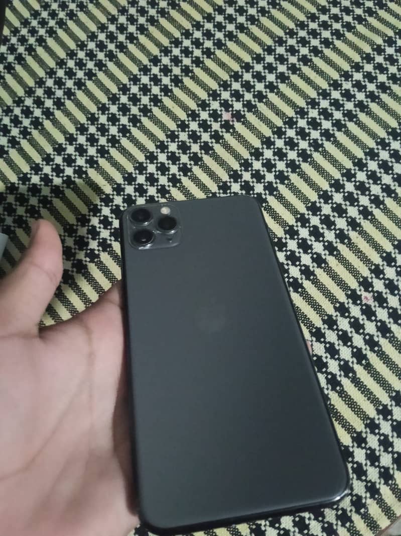 Apple iPhone 11 Pro Max 0