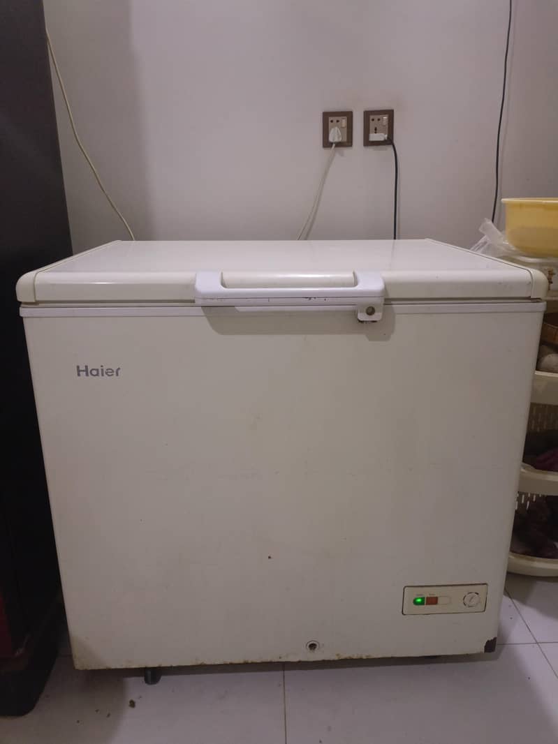 Functiona Non-Inverterl Deep Freezer - Used 0