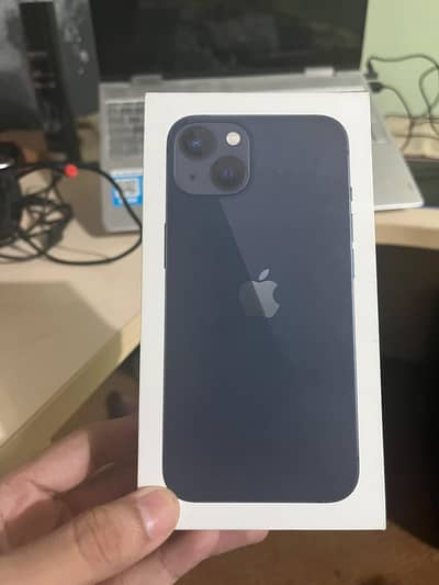 Apple iPhone 13