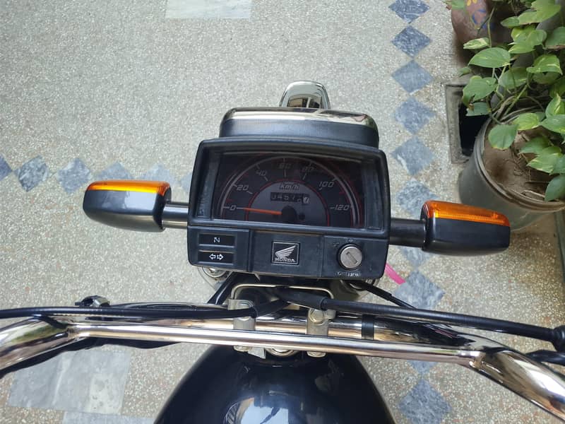 Honda CD70 0