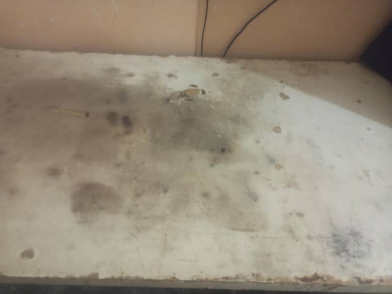 table hy bai mai long ka agei hy baki ap ka saman hy - Tablets - 1121013029