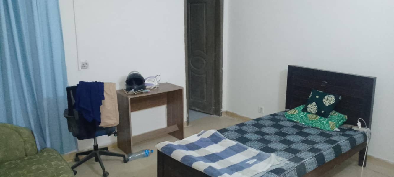 Single bed 0