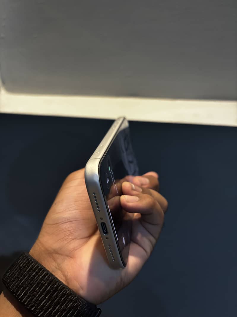 Apple iPhone 17 Pro Max 1
