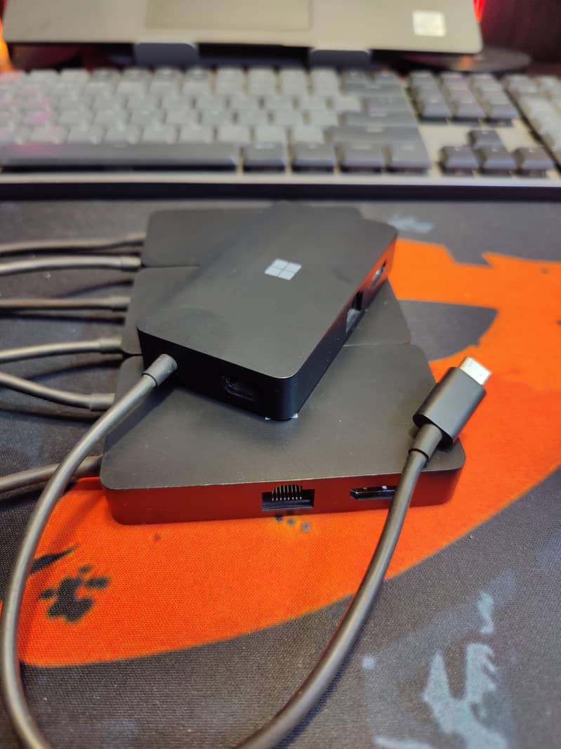Microsoft surface type C universal portable display dock 4
