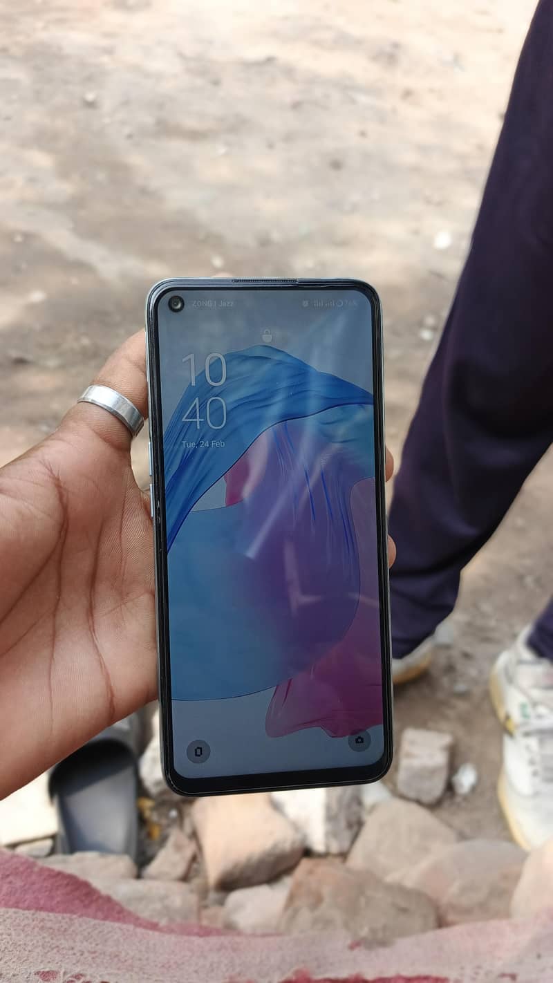 OPPO A76 1