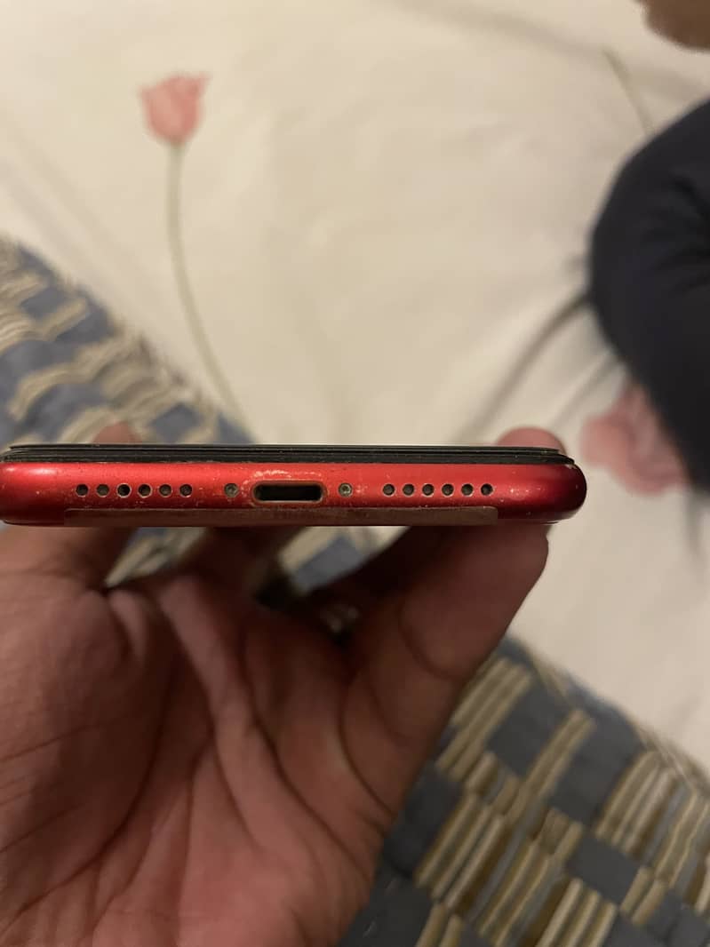 Apple iPhone 11 0