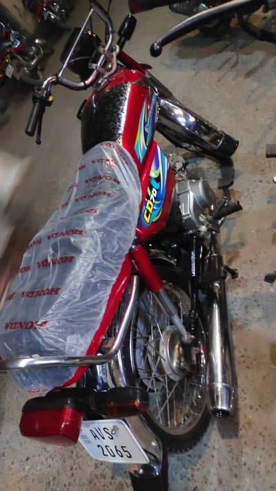 blkl new condition h sari genuine. 03249774368